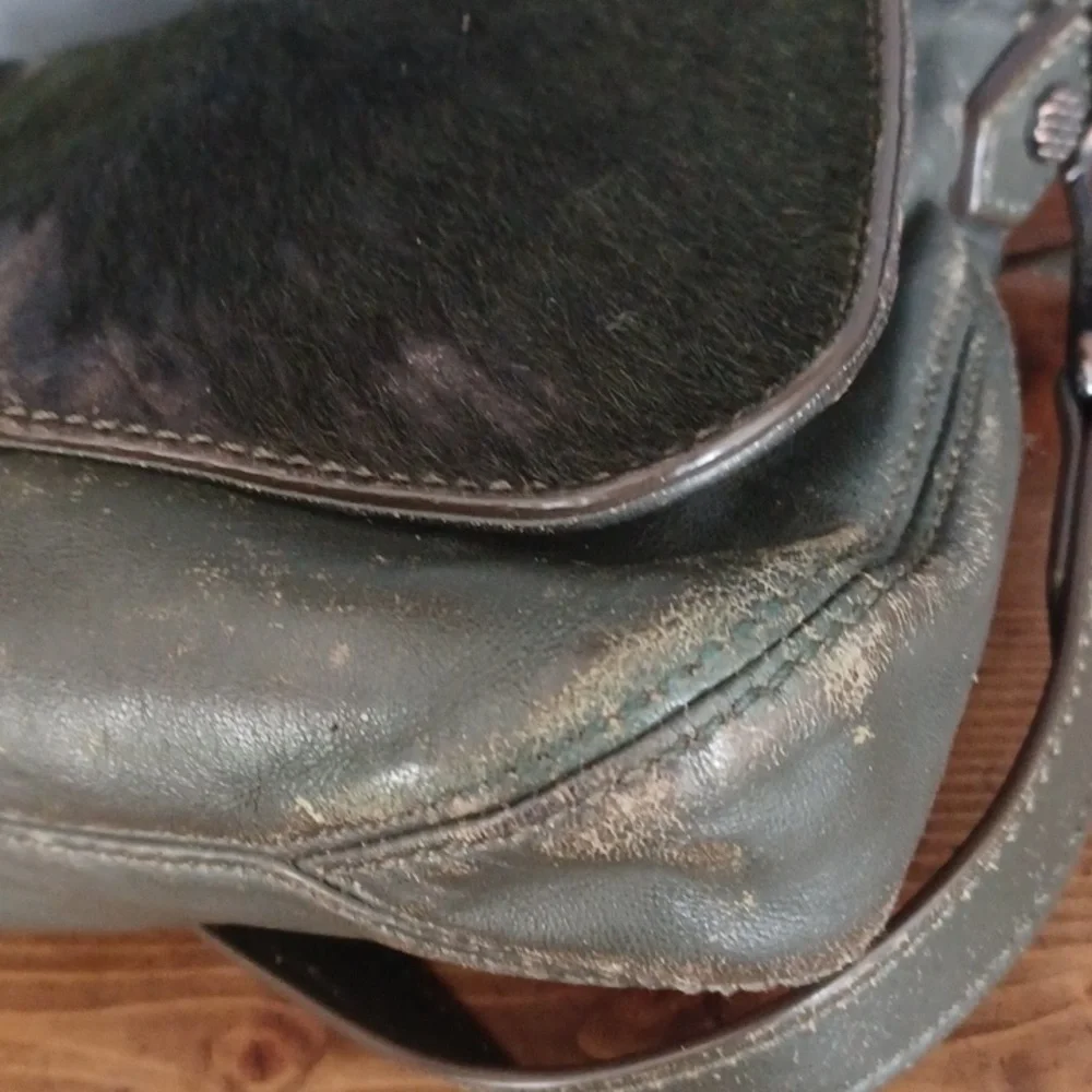 Elizabeth and James crossbody